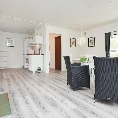 Holiday home Holiday Begoniavej